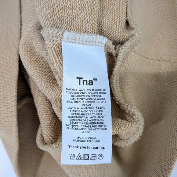 Aritzia Tna Airy Fleece Perfect Half-Zip Sweatshirt – Beige Cropped - Med. #172 - Picture 5 of 6